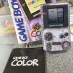Gameboy Colour in OVP im seltenen lila transparent im Ankauf.Wer haben will sollte 95 Euro mitbringen.