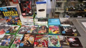 Ankauf#xboxone #xboxonecontroller #xboxoneseriesx #xbox360 #XboxGamePass #dvd #ps5 #ps5games #gameshop #powergames